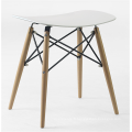 chaise de loisirs de tabouret en plastique de jambe en bois